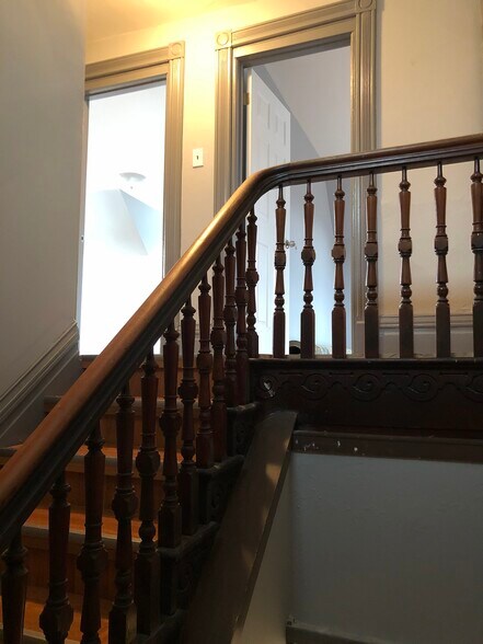 Building Photo - 5154 Cypress St