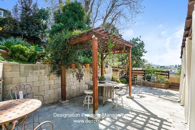 Building Photo - 6208-6212 Roy St