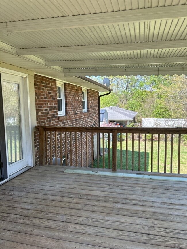 Building Photo - "Charming 3-Bedroom Retreat with 2 Full Baths in Piedmont – Cozy Comfort Awaits!"