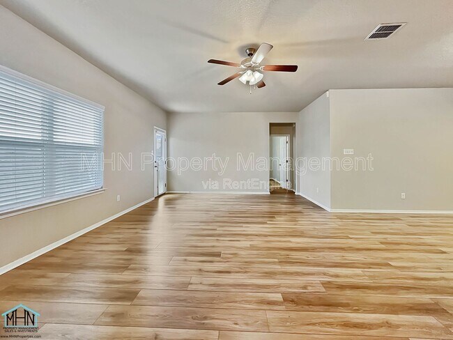 Building Photo - 7118 Marina Del Rey