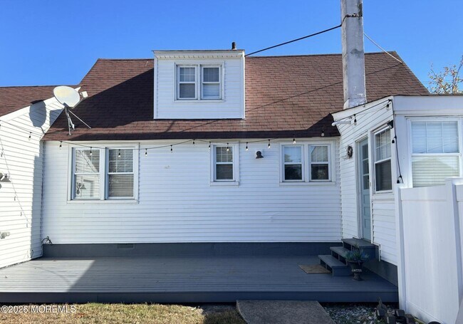 Building Photo - 1527 Beaver Dam Rd