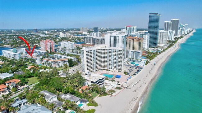 Building Photo - 3181 S Ocean Dr