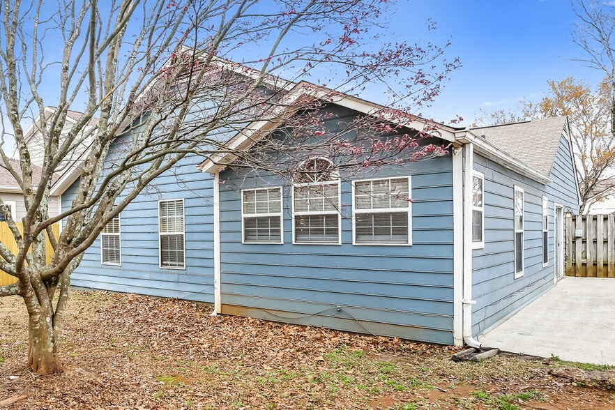 Building Photo - 4008 Sidney Lanier Blvd