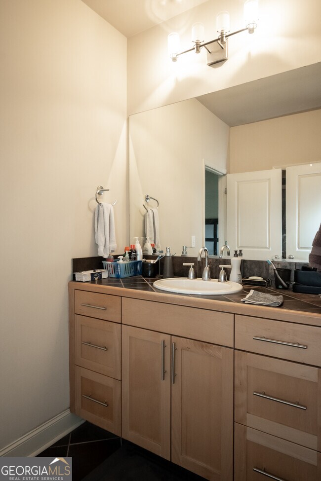 Building Photo - 118 Ruth Dr