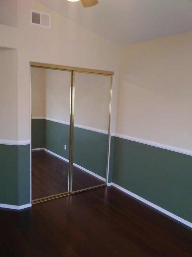 Building Photo - **COMING SOON** 3BD 2BA House in Carmel Mtn. Ranch