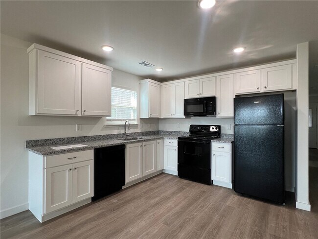 Building Photo - 514 NW 69th Ave