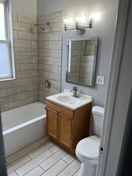 Building Photo - 5834 S Morgan St