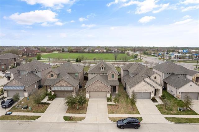 Building Photo - 717 Steppe Dr