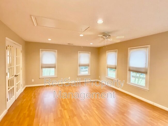 Building Photo - 14 Tabatha Cir