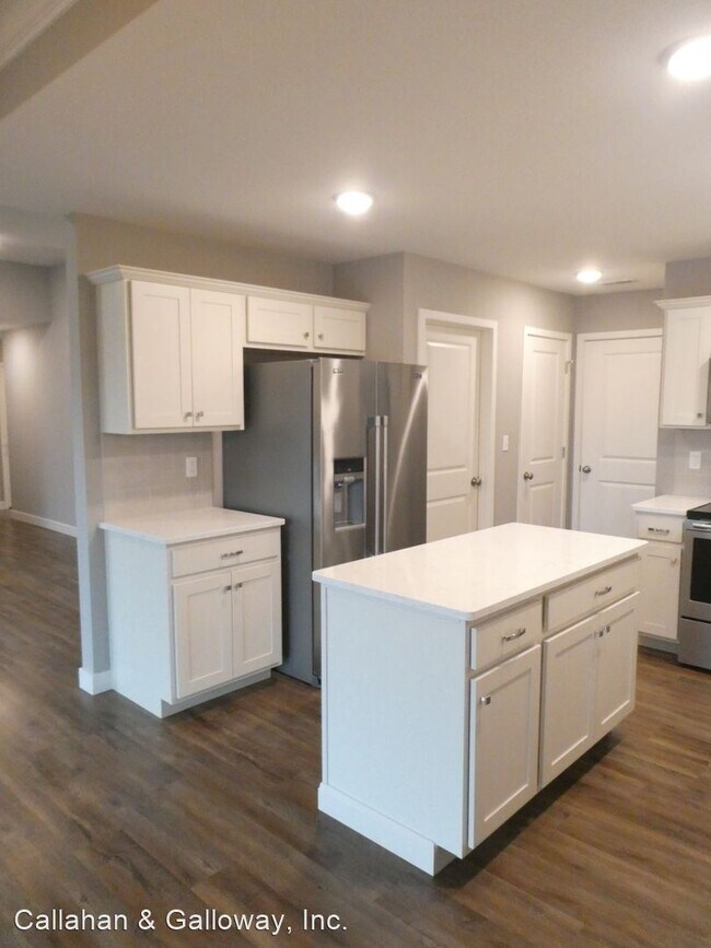 Building Photo - 3 br, 2 bath House - 305 Green Meadows circle