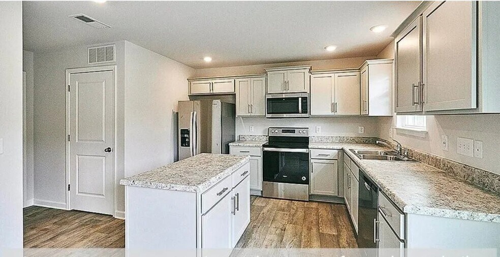 Building Photo - 4710 Black Frst Dr