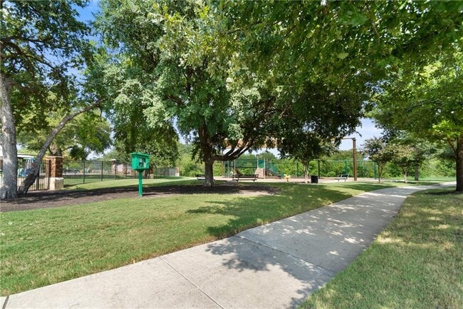 Building Photo - 2949 Consuelo Wy