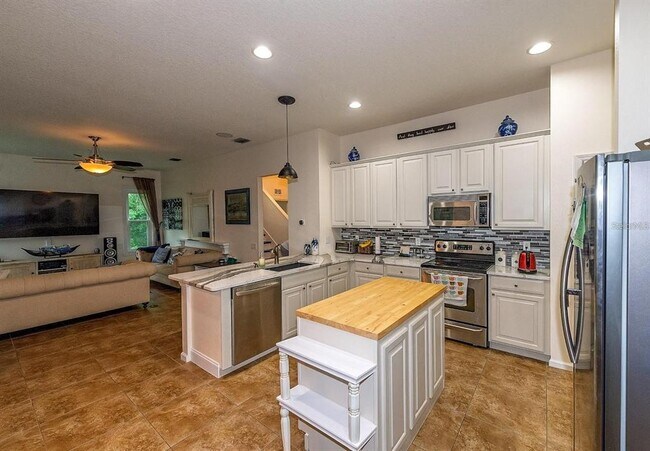 Building Photo - 5050 Silver Charm Terrace