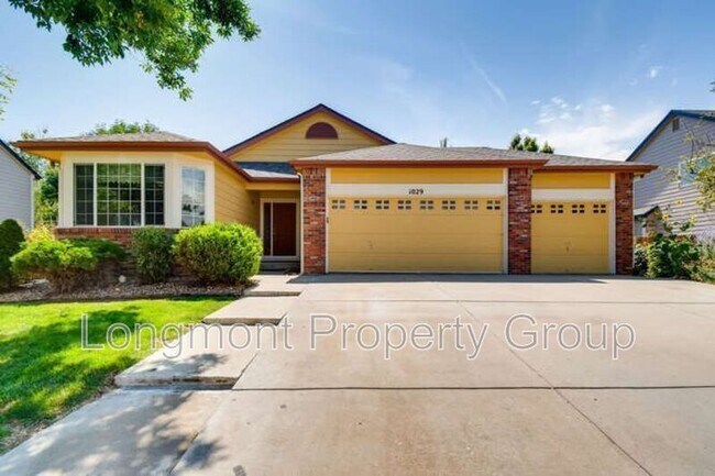 Primary Photo - 1029 Morning Dove Dr