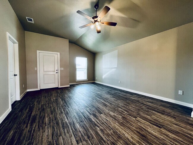 Building Photo - JULY PRE-LEASE! 3/2/2 Harvest Subdivision in Wolfforth