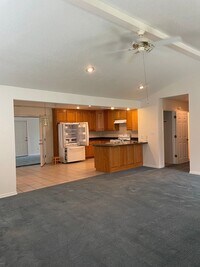 Building Photo - Large Home!