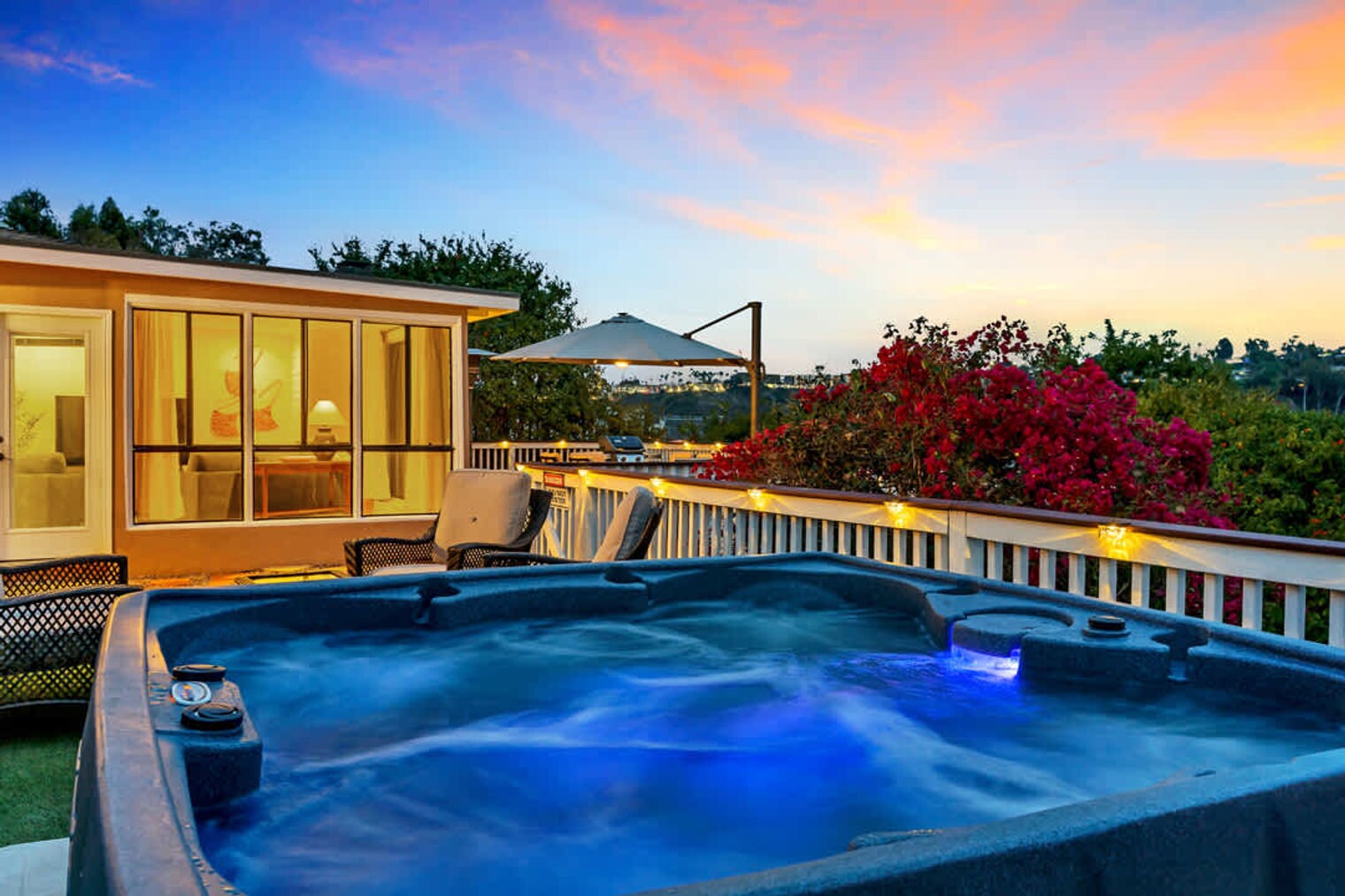 Building Photo - 4853 Twain Ave