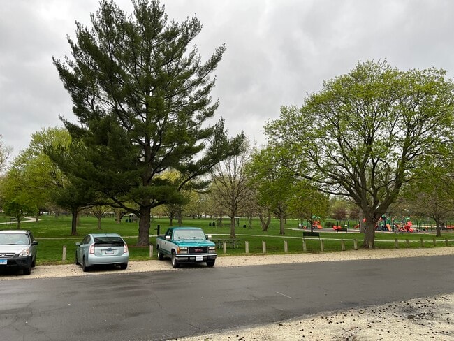 Building Photo - 1514 Grandview Dr