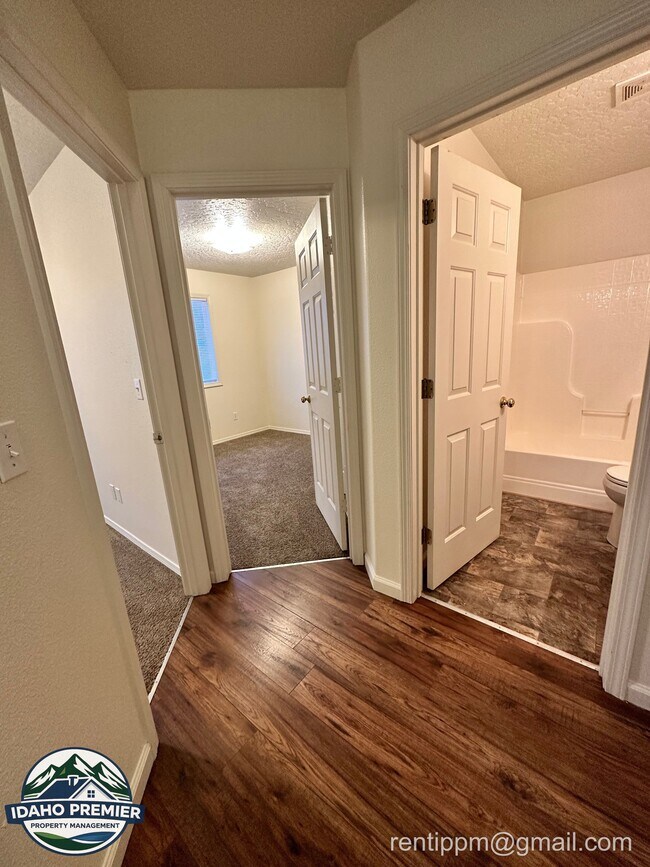 Building Photo - 10977 W Altair St