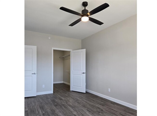 Building Photo - 3300 Nationway