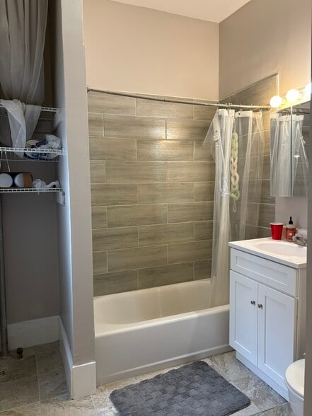 Building Photo - 1066 Commonwealth Ave