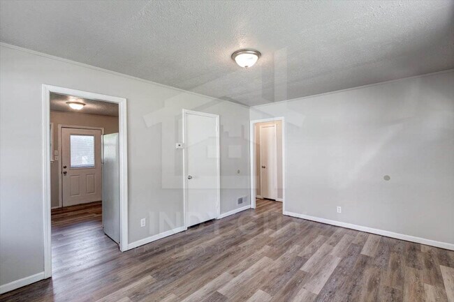 Building Photo - 7315 E 53rd St