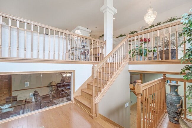 Building Photo - 3 Bed, 3 Bath Condo for Rent – Available August 10th
