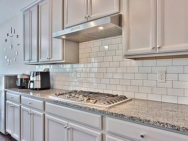 Building Photo - 636 Sunset Park Dr