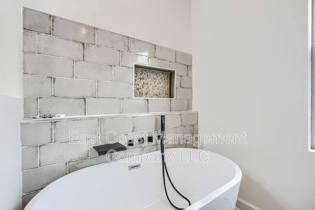 Building Photo - 2535 Shirley Ave