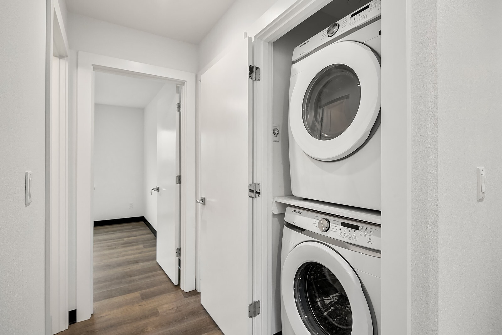 Free to use Washer & Dryer - 5004 7th Ave NE