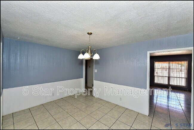 Building Photo - 5613 Creston Ave