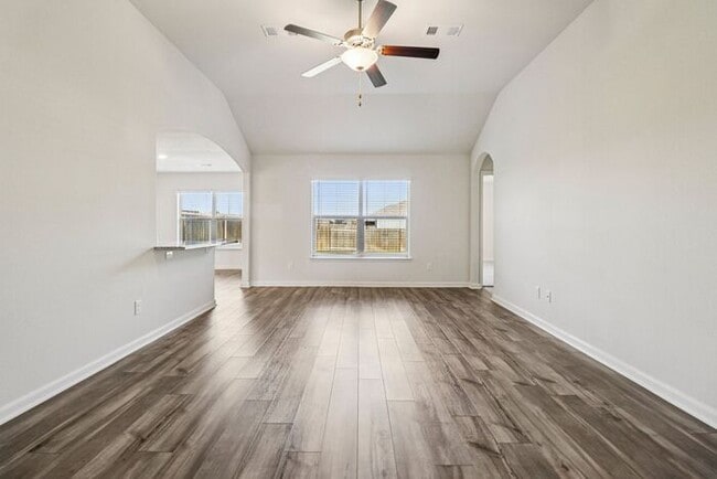 Building Photo - 712 Trinity Trl