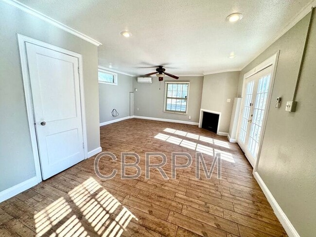 Building Photo - 2702 23rd St