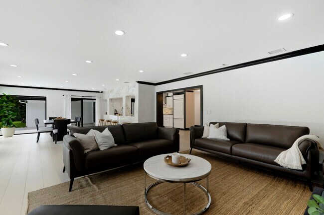 Building Photo - 8341 SW 87th Terrace