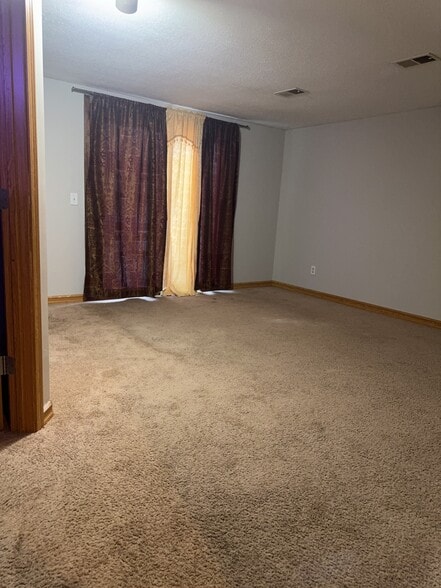 Building Photo - 11898 Tulip St NW