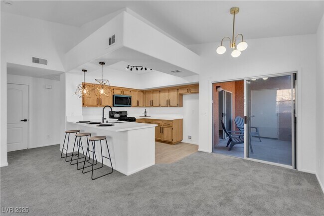 Building Photo - 7709 Himalayas Ave