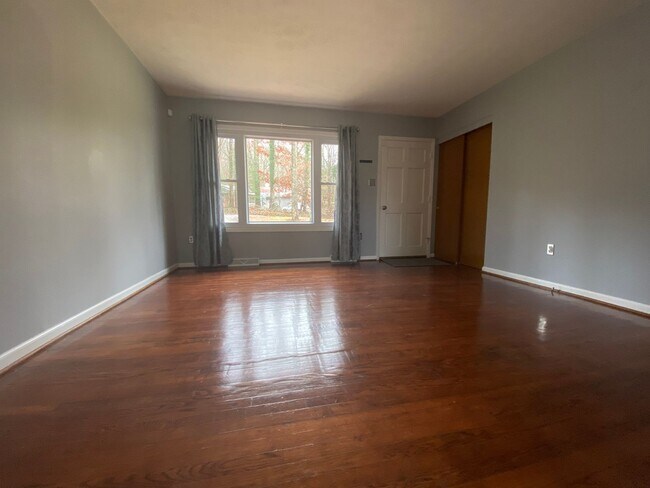 Building Photo - 48 Rathfarnham Rd