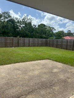 Building Photo - 90 Live Oak St