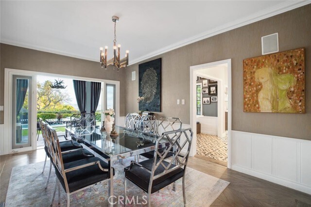 Building Photo - 1514 Sunset Plaza Dr