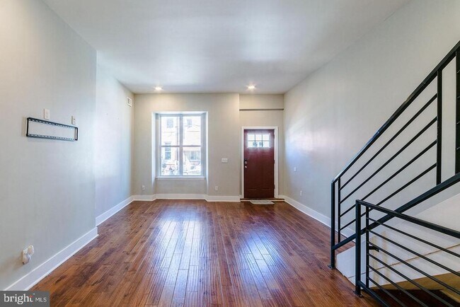Building Photo - 1829 N 27th St