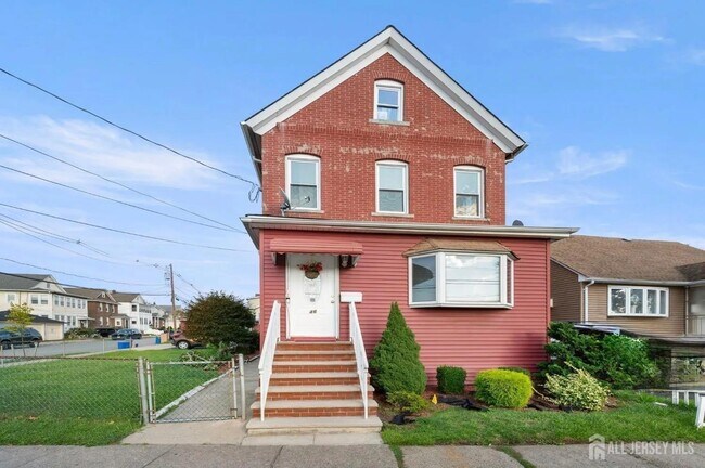 Building Photo - 46 Hayward Ave