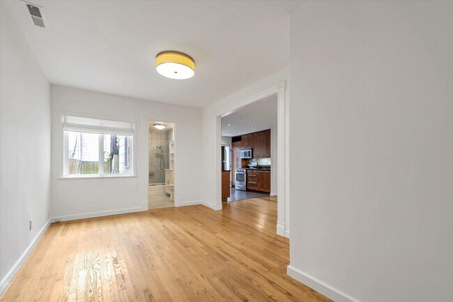 Building Photo - Two Bedroom Condo in Hayes Valley - Please Contact for Showing Availability!