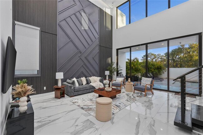 Building Photo - 7608 Antilla St