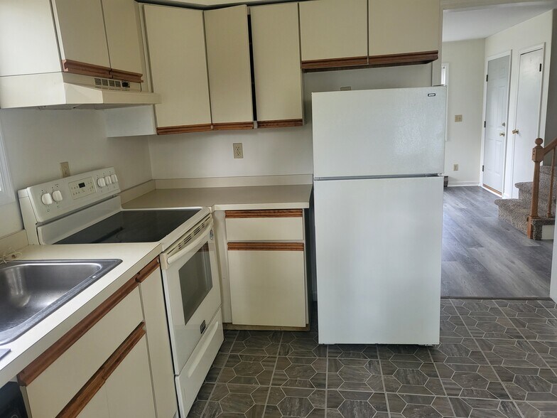 Building Photo - 40 North St