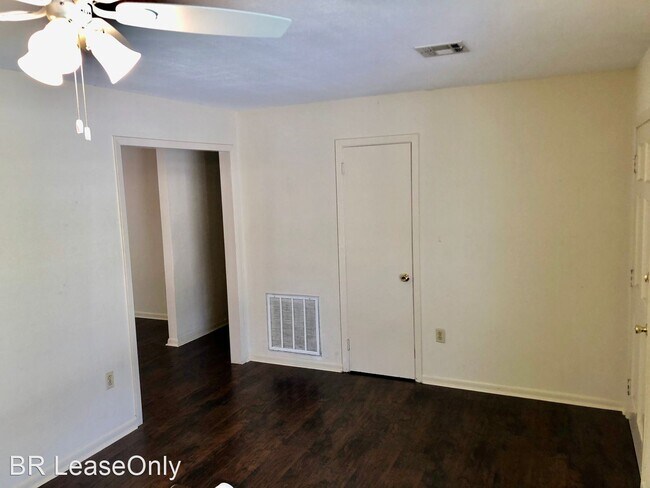 Building Photo - 3 br, 1.5 bath House - 8321 N. Essen Heights