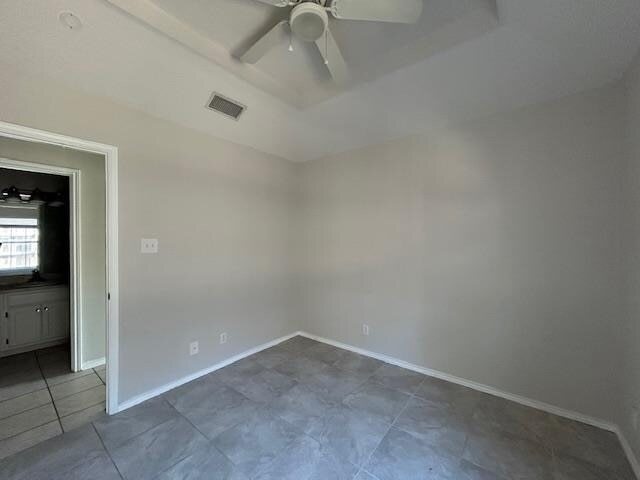 Building Photo - 1011 Sapphire St