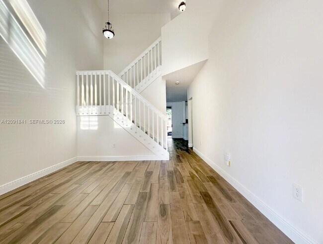 Building Photo - 202 Riverwalk Cir