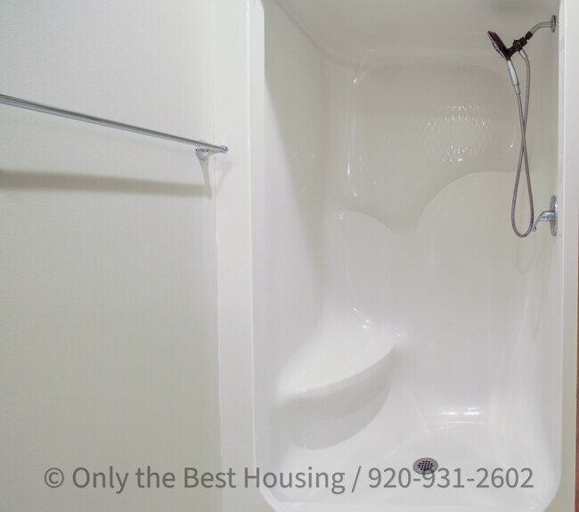 Building Photo - N9429 Rosebud Ln