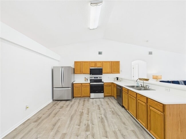 Building Photo - 8135 100th Ave