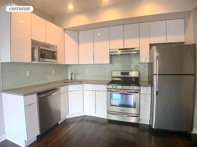 Building Photo - 498 Court St